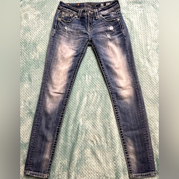 Miss Me Denim - Miss Me Womens Distressed Denim Skinny Jeans